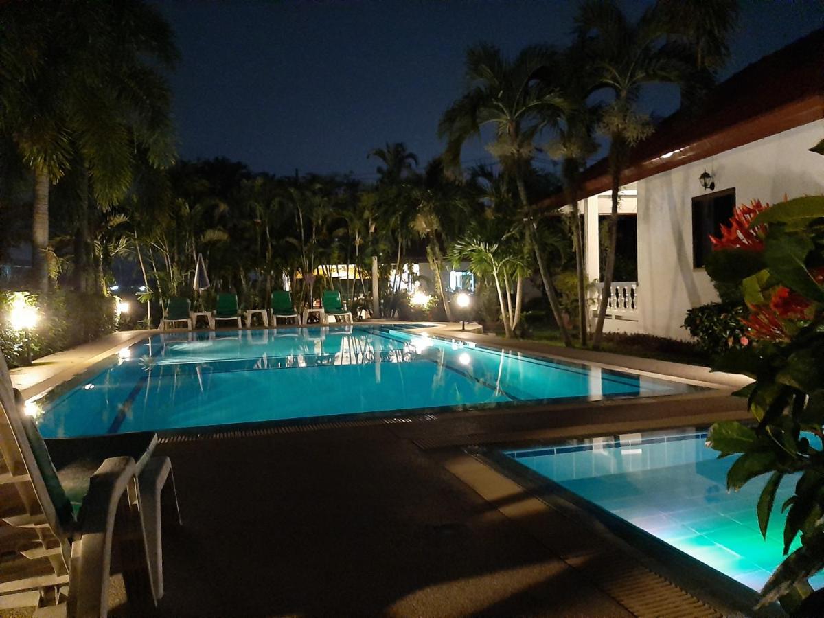 D&K Smiley Phuket Resort Rawai Dış mekan fotoğraf