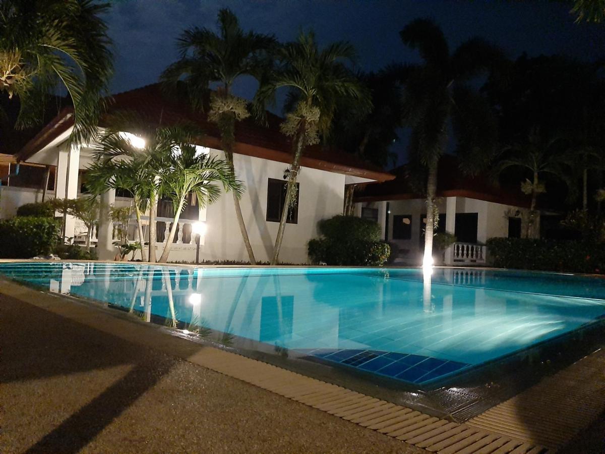 D&K Smiley Phuket Resort Rawai Dış mekan fotoğraf
