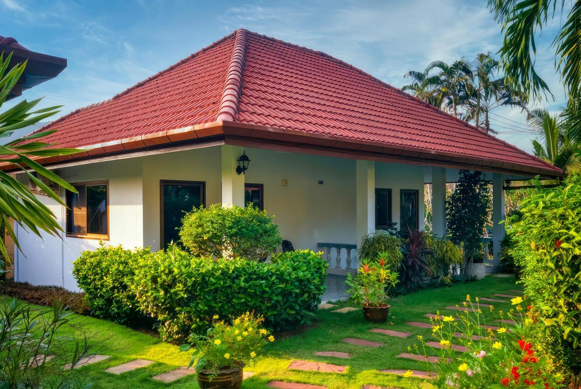 D&K Smiley Phuket Resort Rawai Dış mekan fotoğraf